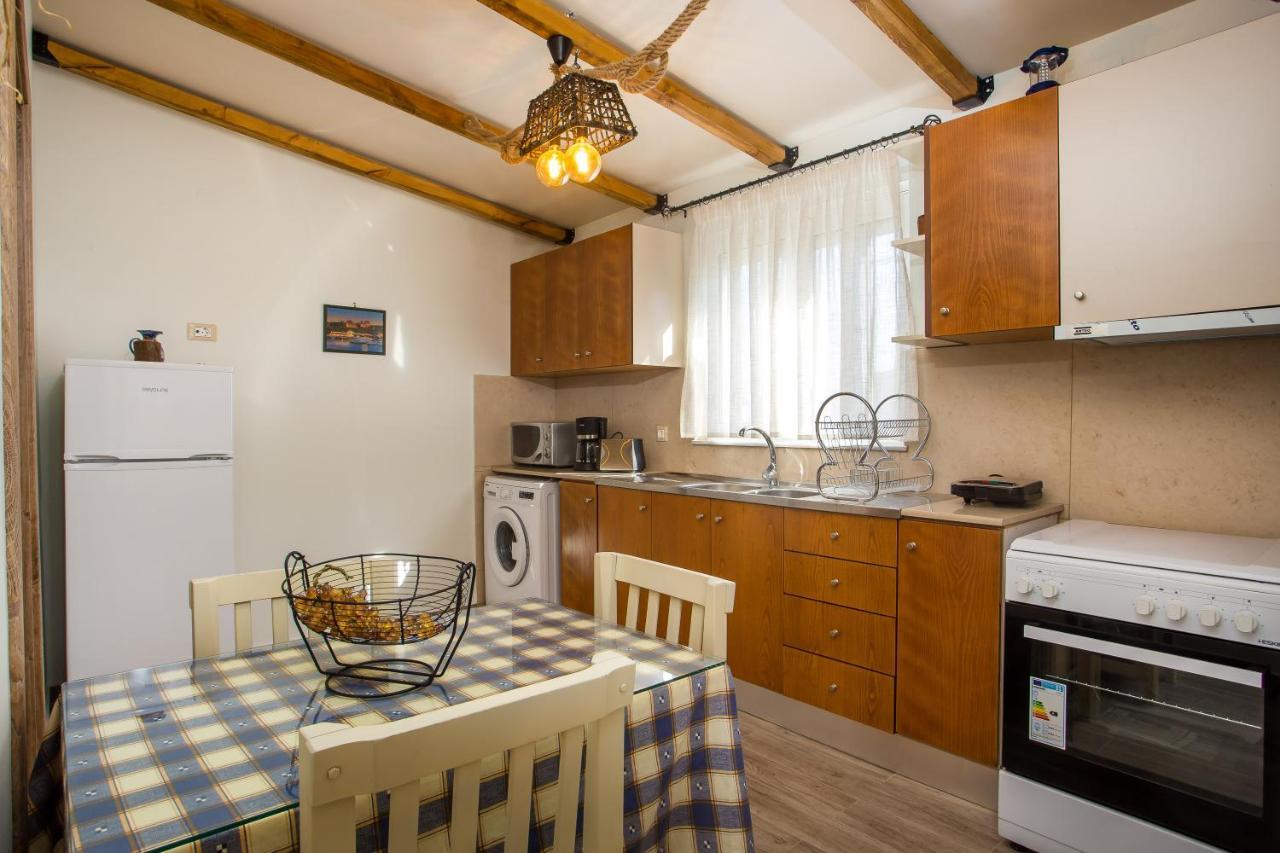 Holiday home Errik Luxury House