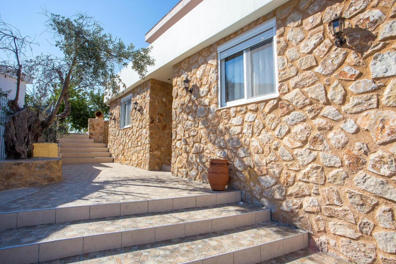 Holiday home Errik Luxury House *
