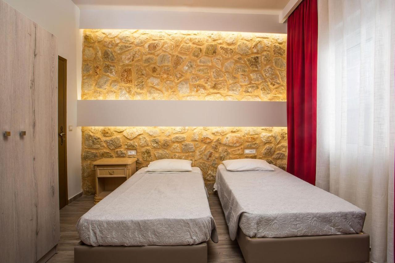 Errik Luxury House *